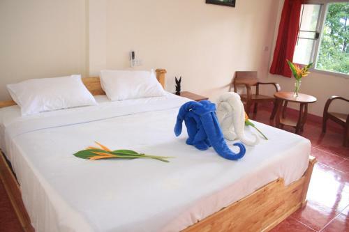 Hotel Dragon Hut Resort