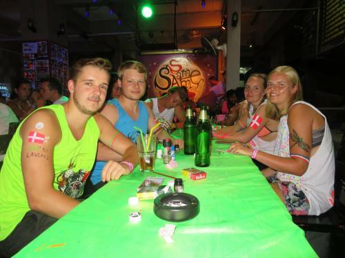 Hostal Same Same Guesthouse, Bar & Restaurant