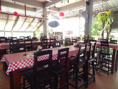 Hostal Same Same Guesthouse, Bar & Restaurant