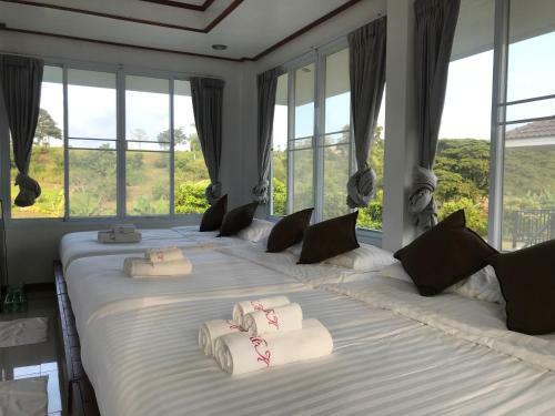 Hostal V&k Baansuankaew Resort