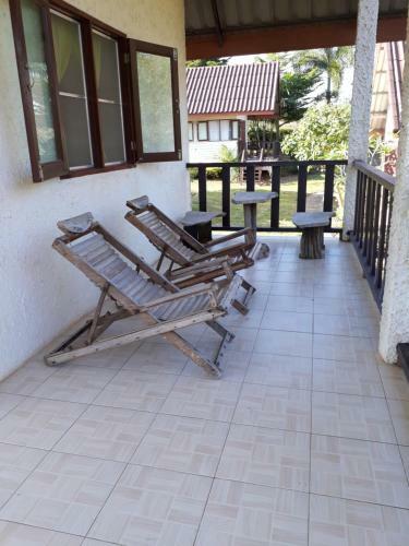 Hostal Ban Ing Nam Resort