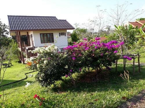 Hostal Ban Ing Nam Resort