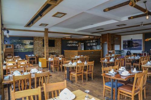 Grand Ayzek Hotel