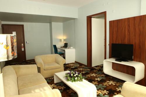 Buyuk Saruhan Hotel