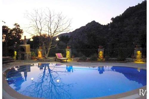 Marmaris Villa Sleeps 8 Pool Air Con Wifi