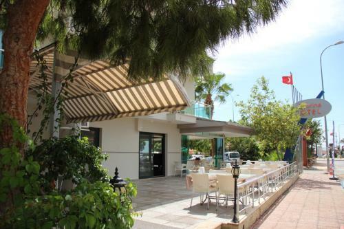 Bed & Breakfast Marina Hotel