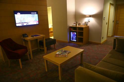 Hotel Ramada Resort By Wyndham Unye