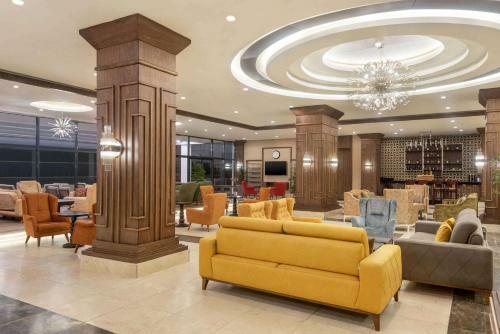 Hotel Ramada Resort By Wyndham Unye