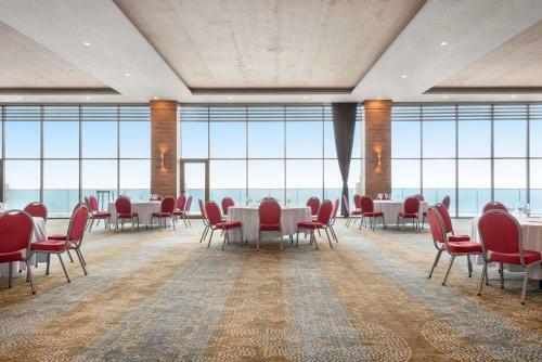 Hotel Ramada Resort By Wyndham Unye