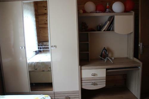 Sarahome Apart