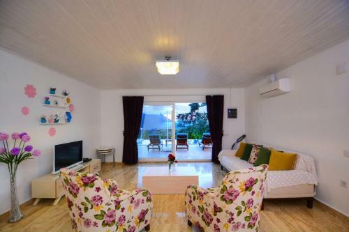 Private Villa Araf