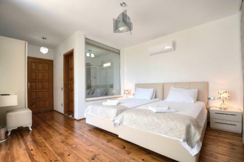 Private Villa Aldora