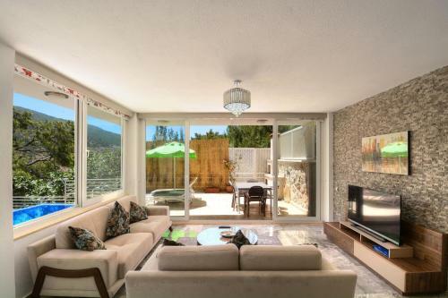 Private Villa Aldora