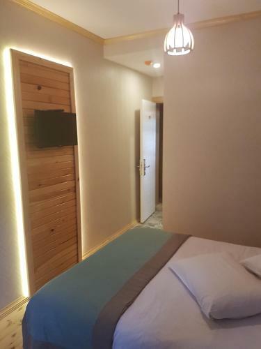Sis Hotel