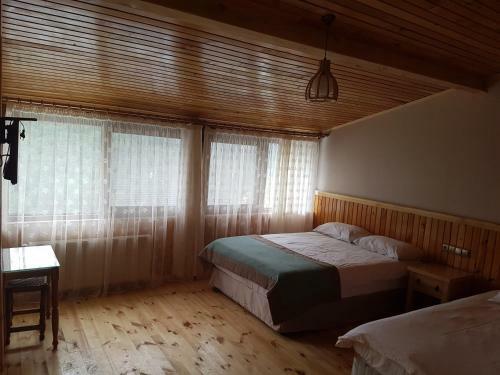 Sis Hotel