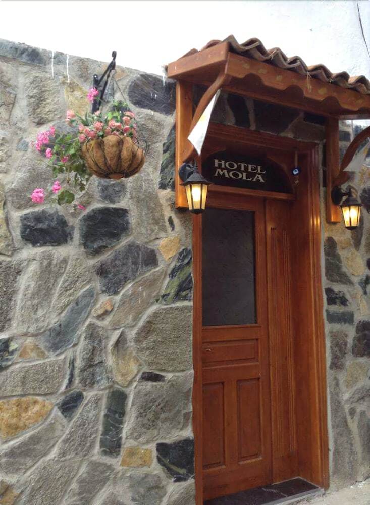 Mola Hotel