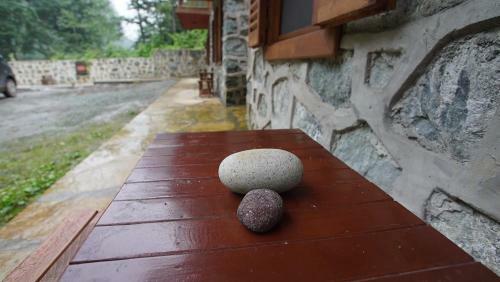 Mencuna Konaklari