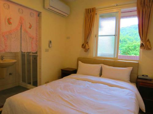 Bed & Breakfast Ez Stay Juifen(ruifang Station)