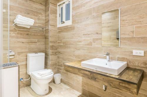 Hostal Blue Hole Guesthouse
