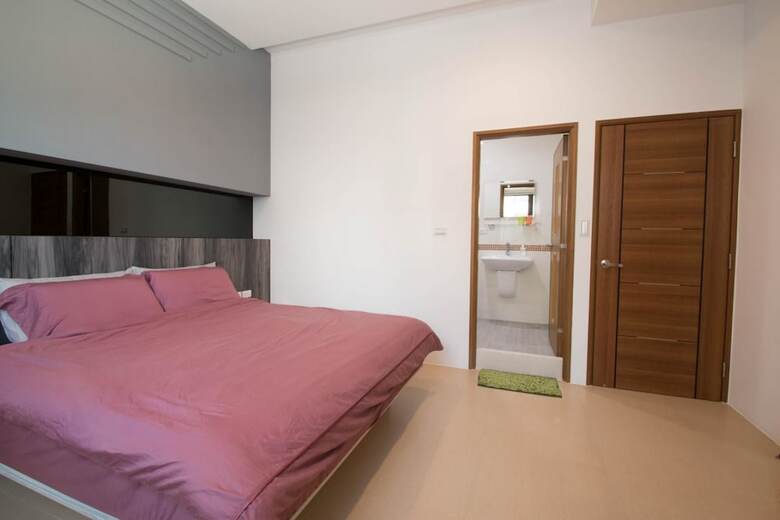 Travelers Hostel