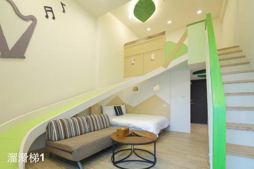 Happiness Yes Hostel