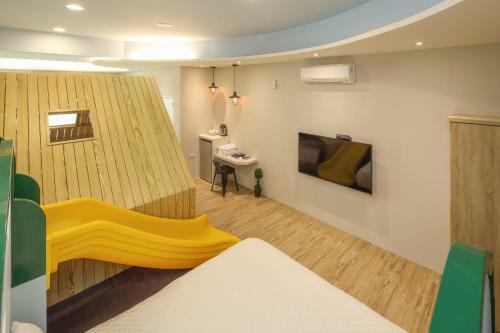 Happiness Yes Hostel