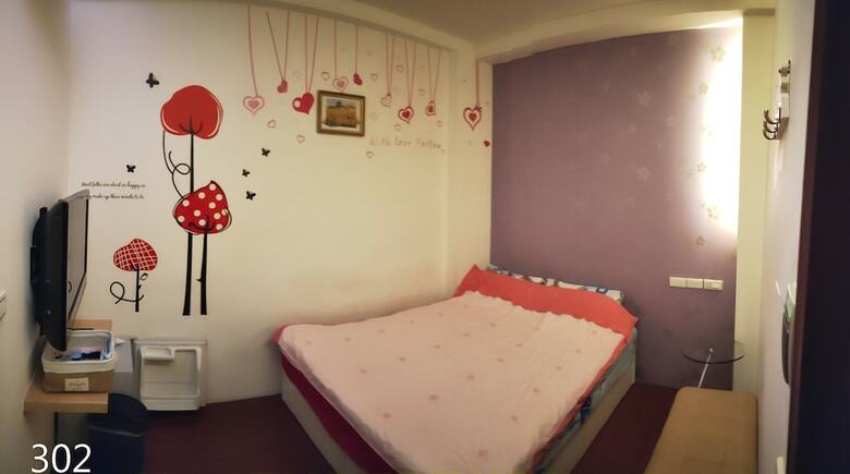 Hostal Come And Play Guesthouse