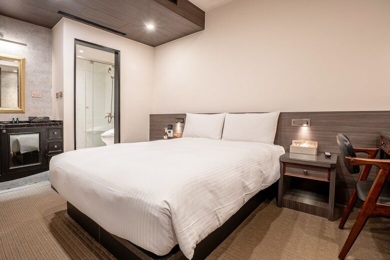 Dream Mansion Hotel