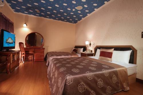 Shinyes Motel