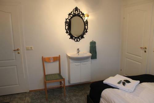 Hostal Guesthouse �rny