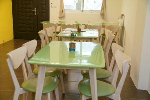 Bear Station Hotel