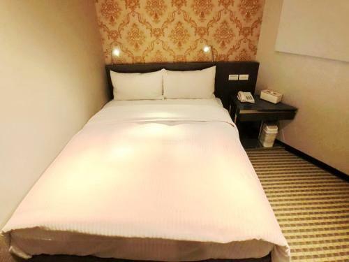 Hotel Red 13 Apartment