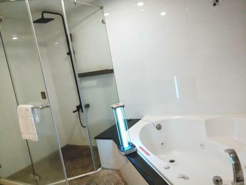 Hotel H�tel Le H�me