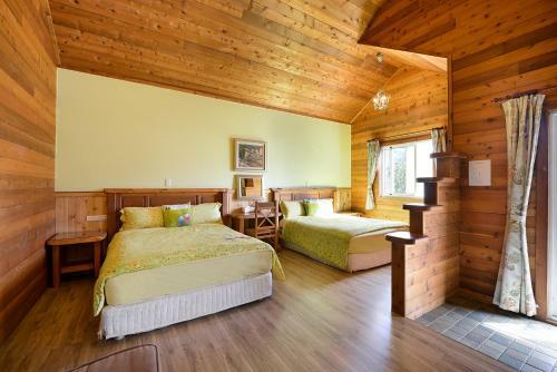 Aurora Villa