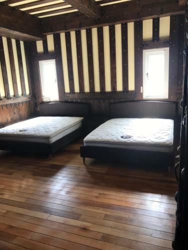 Black Forest Manor