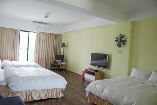 Yujing Warm Breezewarm X Sunny Sky Homestay