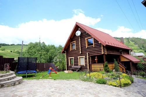 Hostal ?????????? ????? (karpaty Sun)