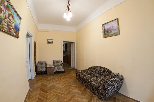 Apartament On Shevchenka Ave 12
