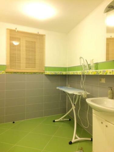 Tarnavsky Street Apartment