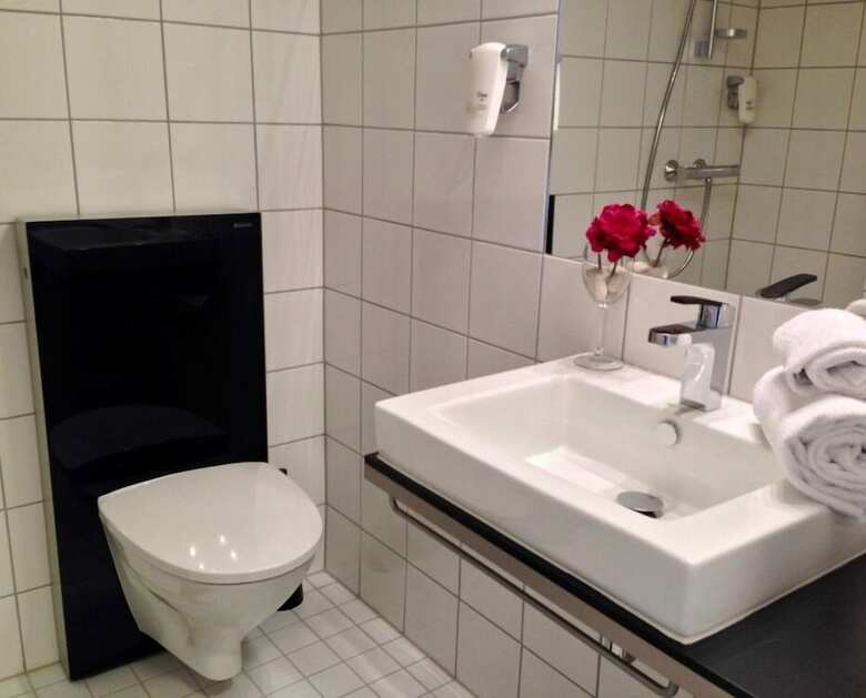 Reenskaug Hotel