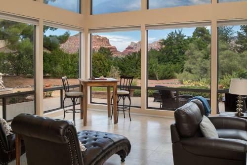Sedona Spectacle Main And Guest House Sleeps 20