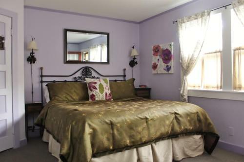 Piety Hill Cottages Motel And Bed And Breakfast