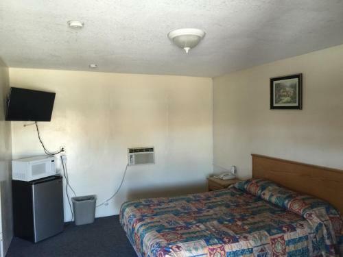 Hacienda Motel