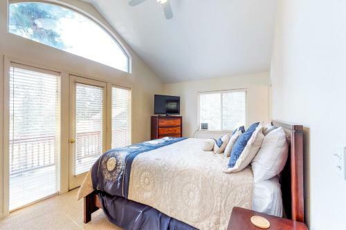 Pine Tree Getaway