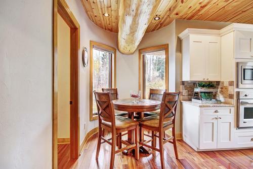 Woodland Lodge At Ruby Ranch Home