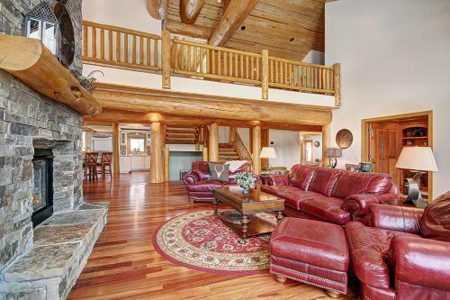 Woodland Lodge At Ruby Ranch Home