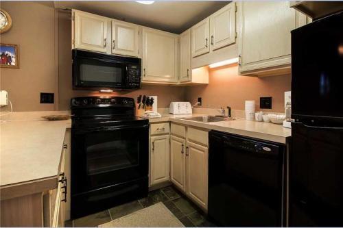 Storm Meadows Club B Condominiums - Cb216
