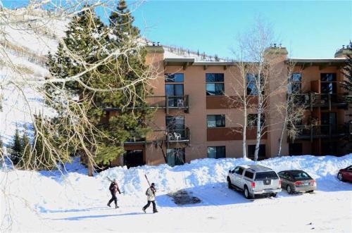 Storm Meadows Club B Condominiums - Cb216