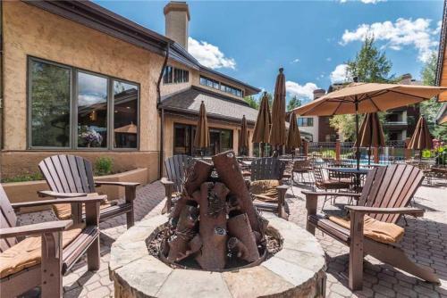 2103 Timberline Lodge, Trappeur's Crossing