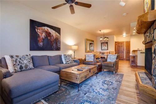 2103 Timberline Lodge, Trappeur's Crossing